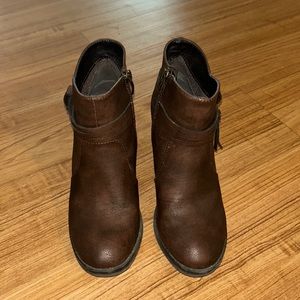 Brown boots